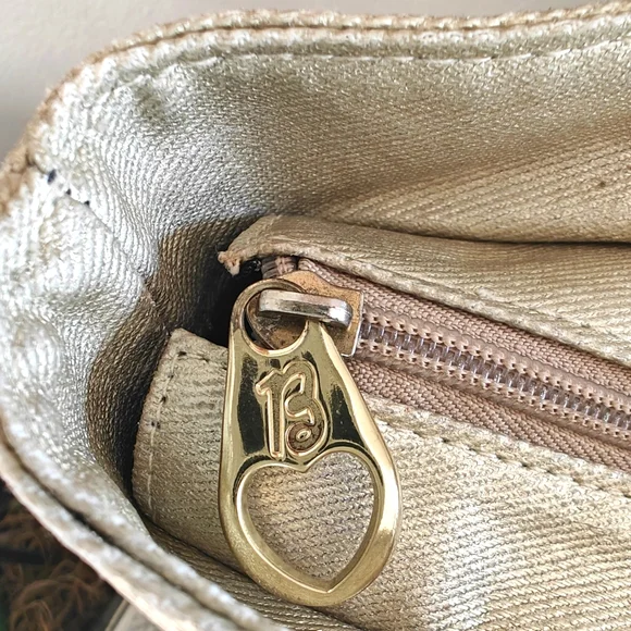 Betsey Johnson Rare Vintage "Bundle Up With Me" Gold Tote Bag | GUC - Picture 8 of 16